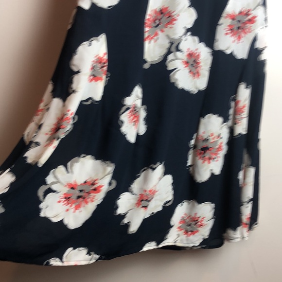 Ivanka Trump Size 2 mid length Blue floral dress - Picture 7 of 16